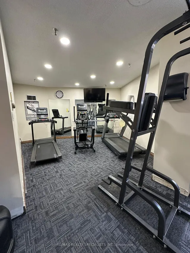 Additional property image - 3695 Kaneff Cres Unit 1602