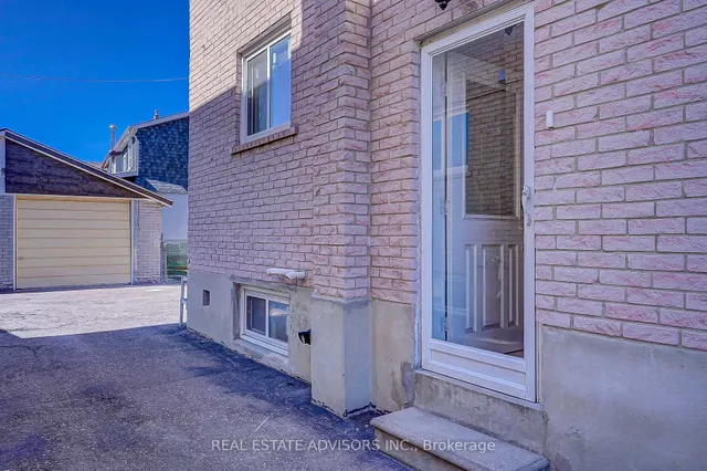 Additional property image - 1228 Jane St