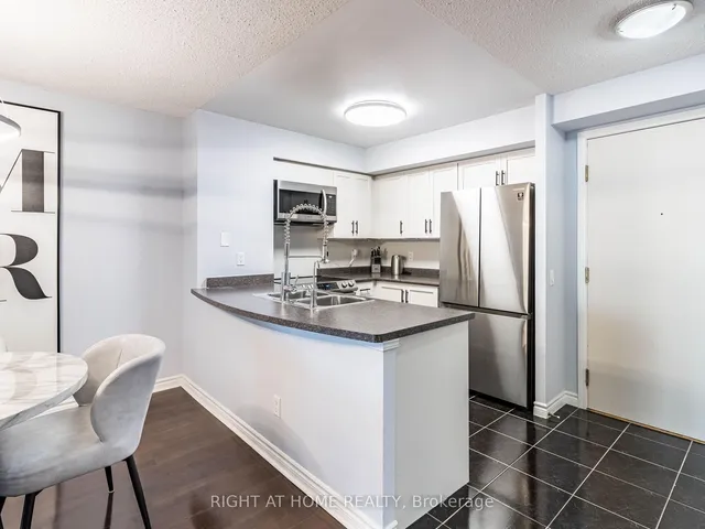 Additional image 31 of 35 Kingsbridge Garden Circ Unit 701
