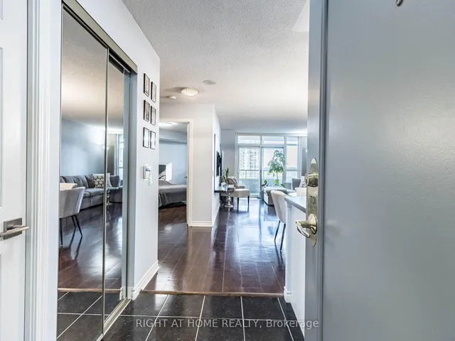 Additional image 45 of 35 Kingsbridge Garden Circ Unit 701