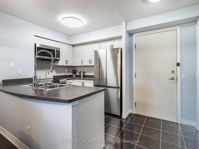 Additional image 44 of 35 Kingsbridge Garden Circ Unit 701