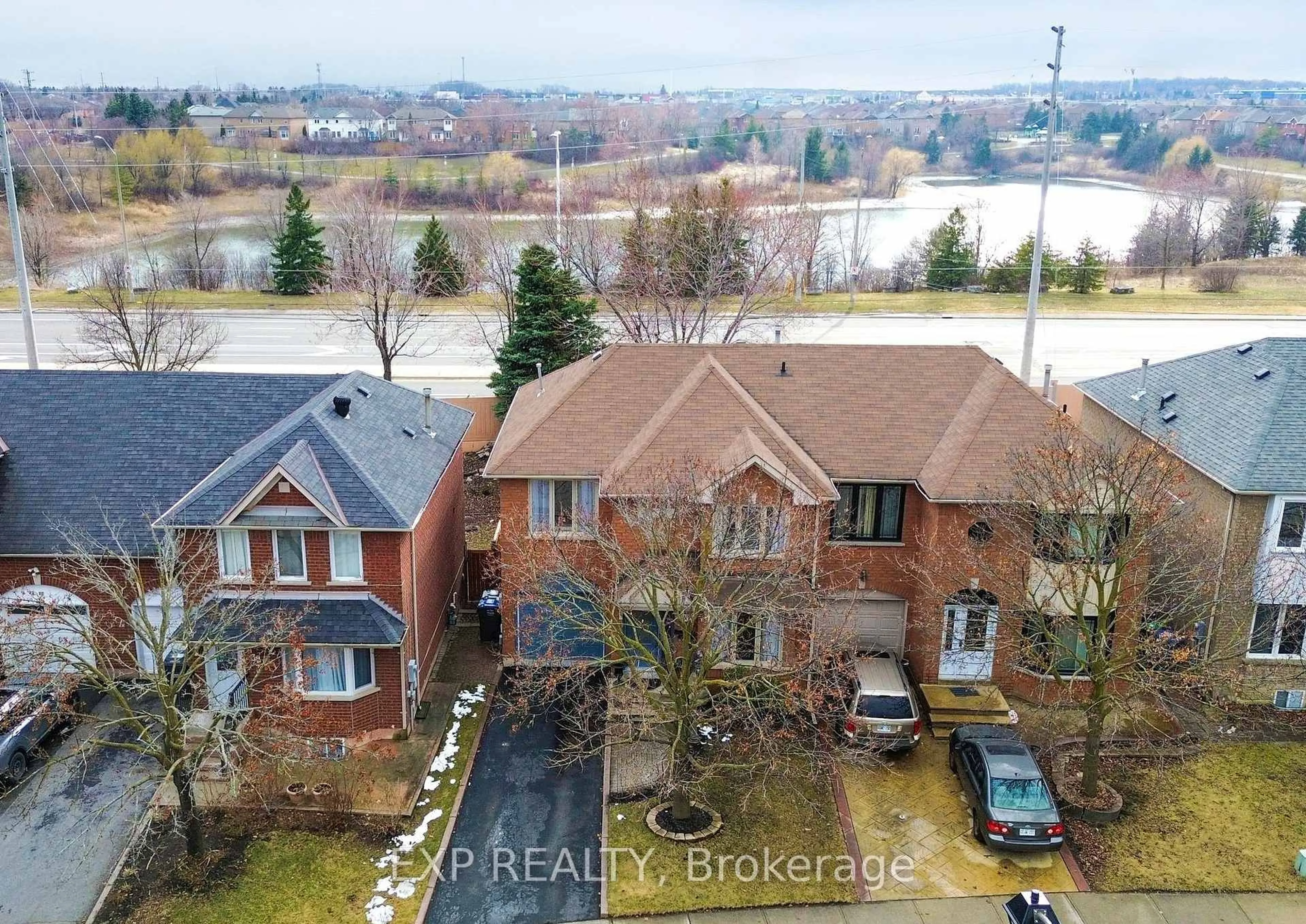 A pic from outside/outdoor area/front of a property/back of a property/a pic from drone, water/lake/river/ocean view for 30 Fern Valley Cres, Brampton Ontario L6R 1K7