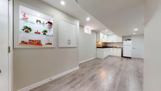Additional property image - 167 Toba Cres