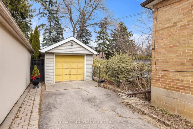 Additional property image - 3908 Bloor St