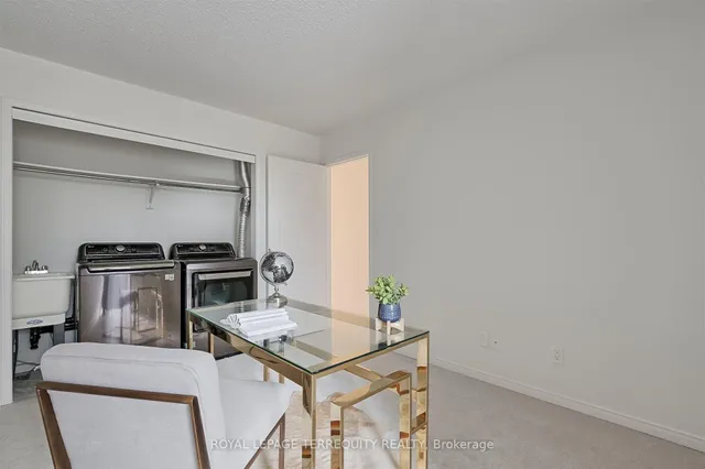 Additional property image - 176 Manitoba St Unit 7