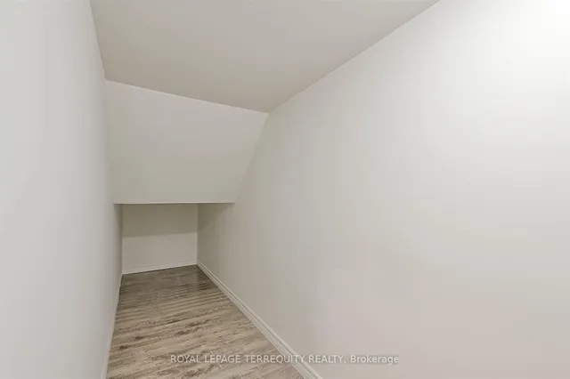 Additional property image - 176 Manitoba St Unit 7