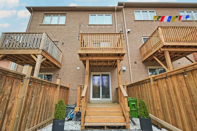Additional property image - 176 Manitoba St Unit 7