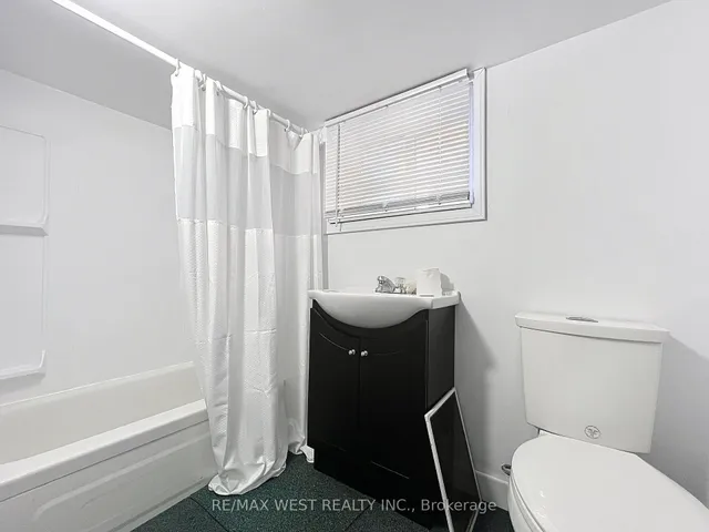 Additional property image - 56 Forty First St