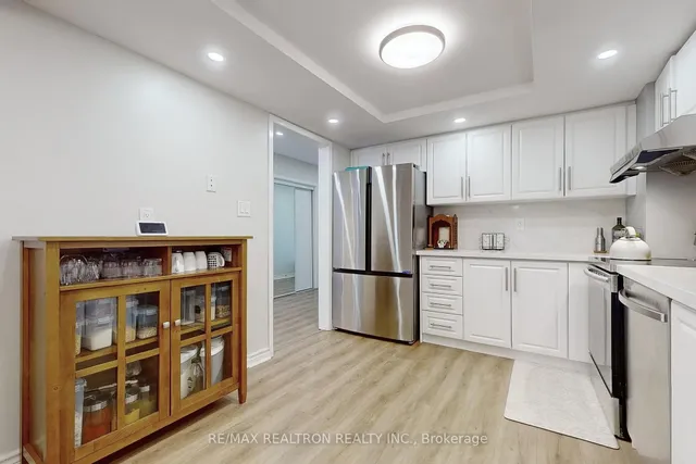 Additional property image - 5411 Lakeshore Blvd Unit 2