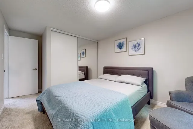 Additional property image - 5411 Lakeshore Blvd Unit 2