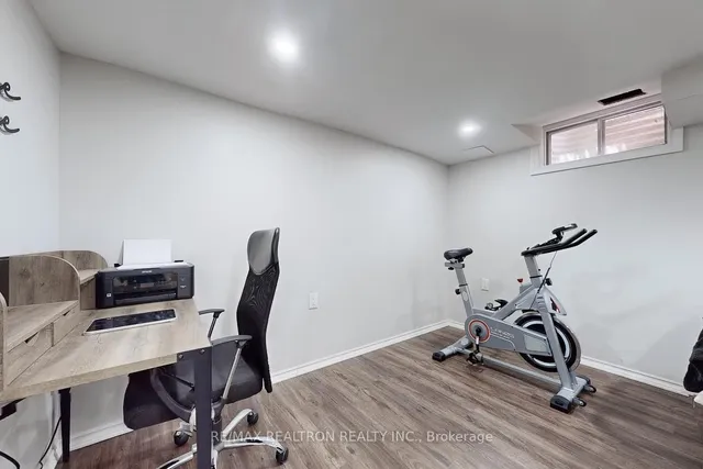 Additional property image - 5411 Lakeshore Blvd Unit 2