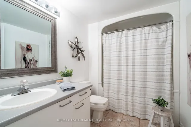 Additional property image - 2040 Cleaver Ave Unit 318
