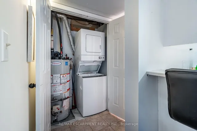 Additional property image - 2040 Cleaver Ave Unit 318