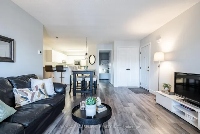Additional property image - 2040 Cleaver Ave Unit 318
