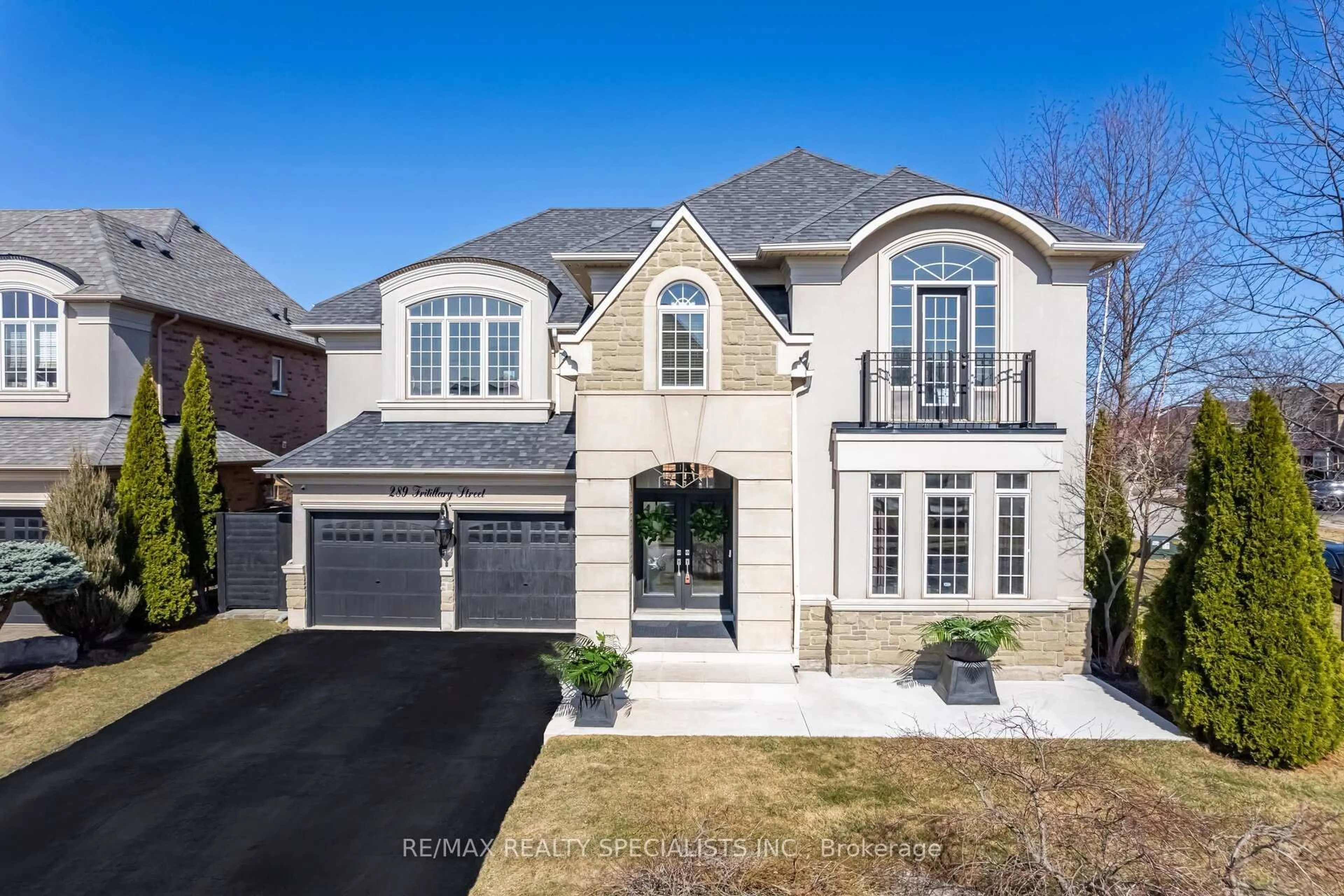 Home with brick exterior material, street for 289 Fritillary St, Oakville Ontario L6L 6V4