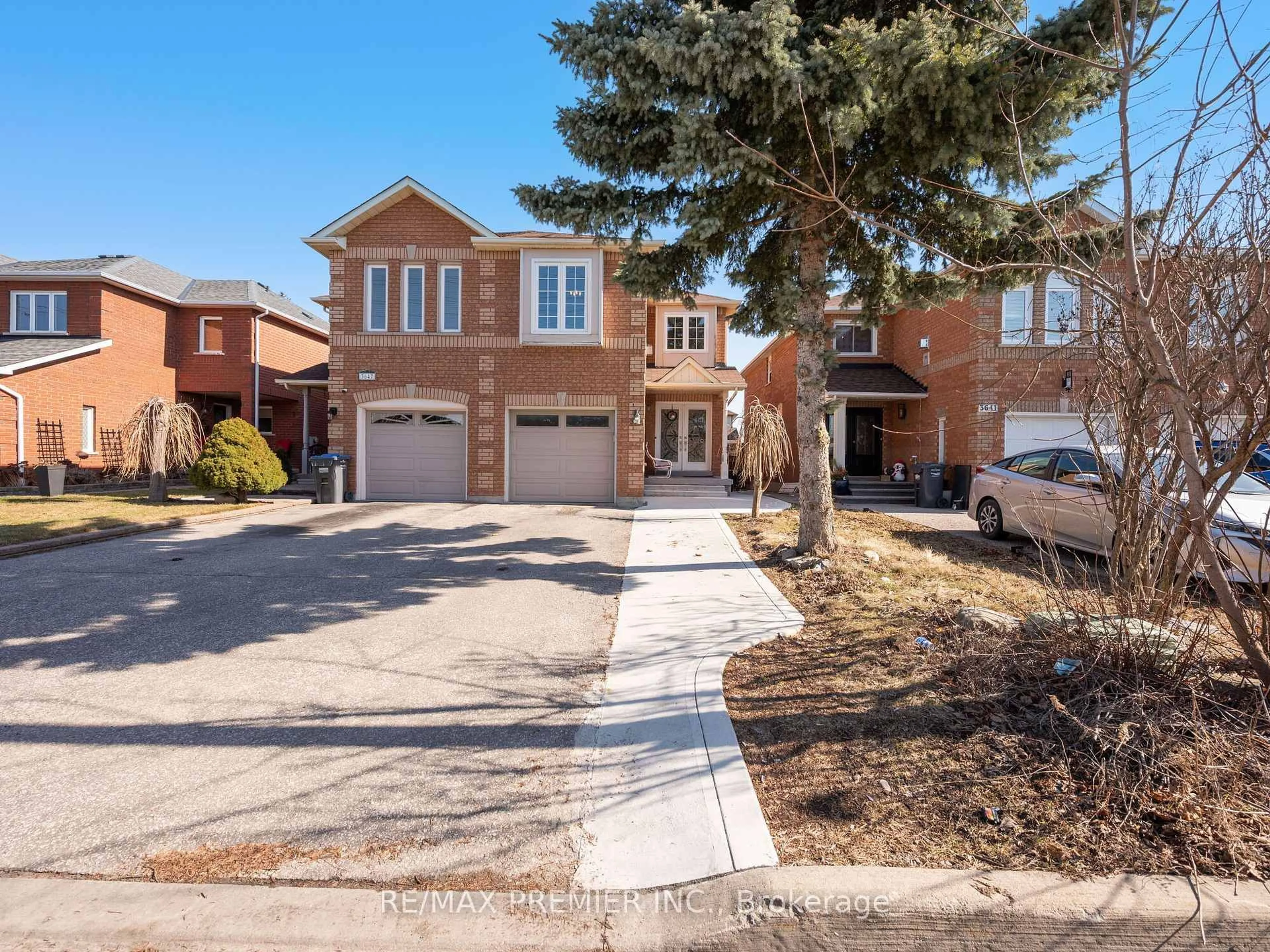 Home with brick exterior material, street for 3645 Indigo Cres, Mississauga Ontario L5N 7J1