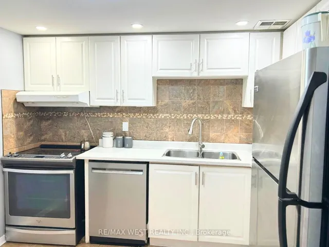Additional property image - 8 Lisa St Unit 2506