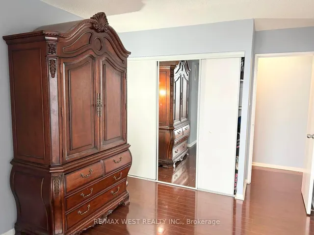 Additional property image - 8 Lisa St Unit 2506