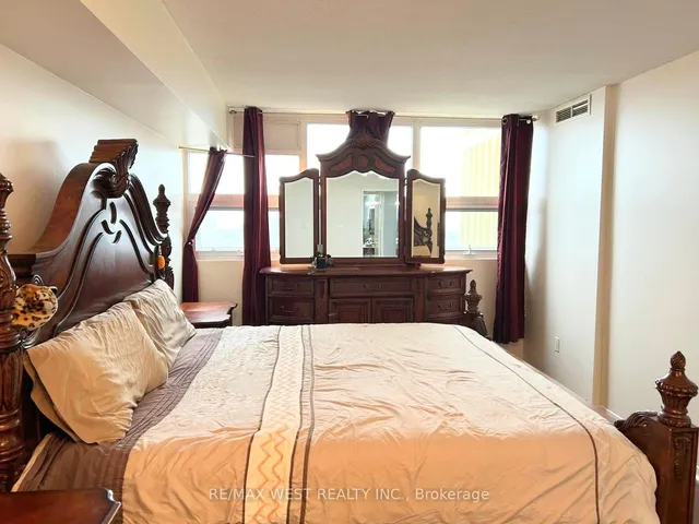 Additional property image - 8 Lisa St Unit 2506
