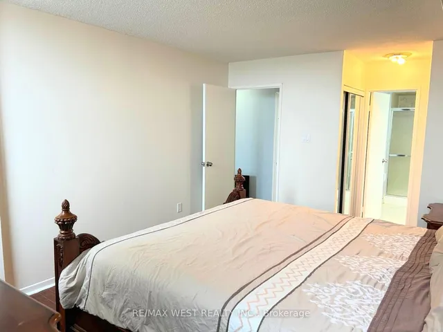 Additional property image - 8 Lisa St Unit 2506