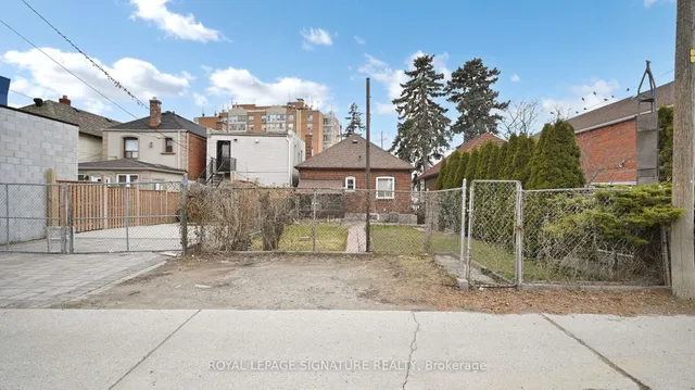 Additional property image - 1625 Keele St
