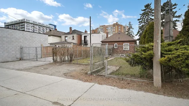 Additional property image - 1625 Keele St