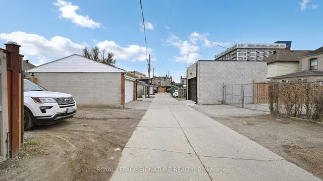 Additional property image - 1625 Keele St