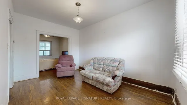 Additional property image - 1625 Keele St