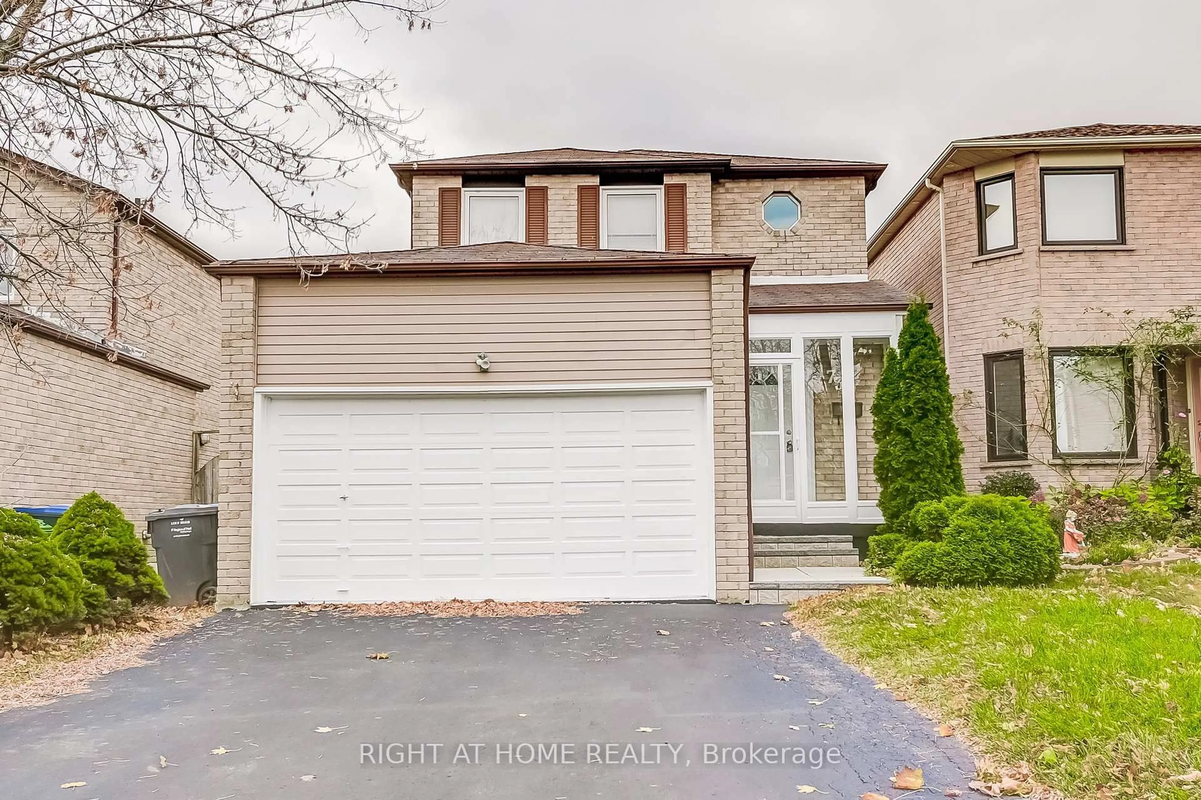 Home with brick exterior material, street for 1739 Princelea Pl, Mississauga Ontario L5M 3R4