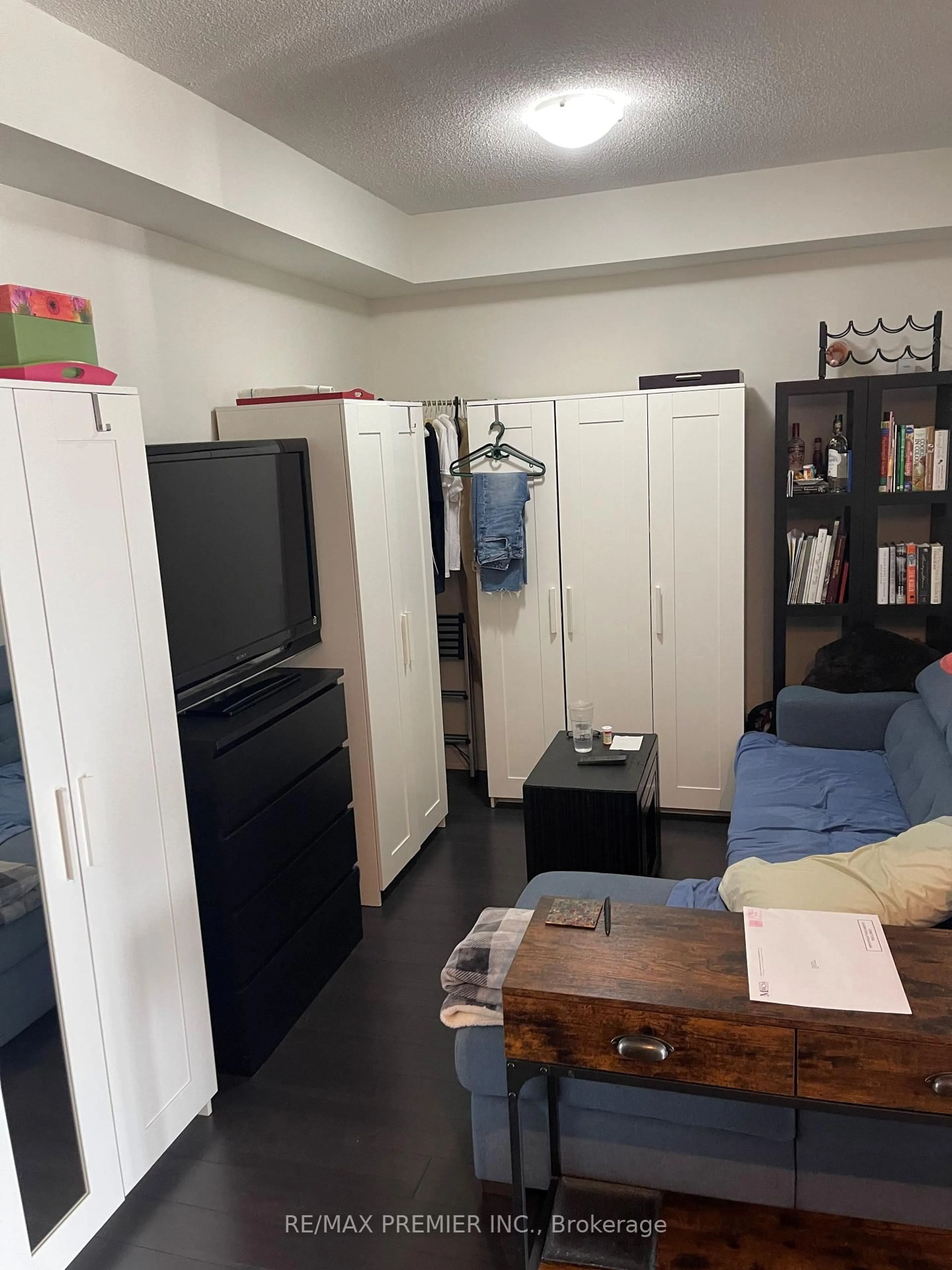 A pic of a room for 16 McAdam Ave #302, Toronto Ontario M6A 0B9