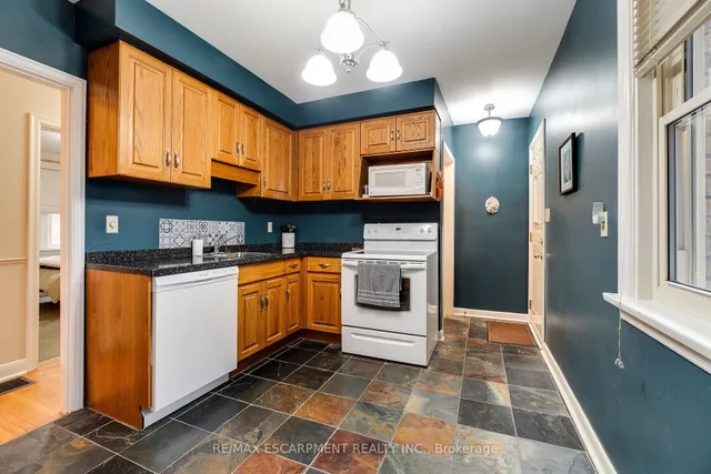 Additional property image - 1435 Alfred Cres