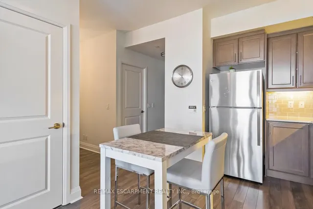 Additional property image - 15 Zorra St Unit 1608
