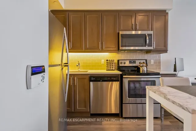 Additional property image - 15 Zorra St Unit 1608
