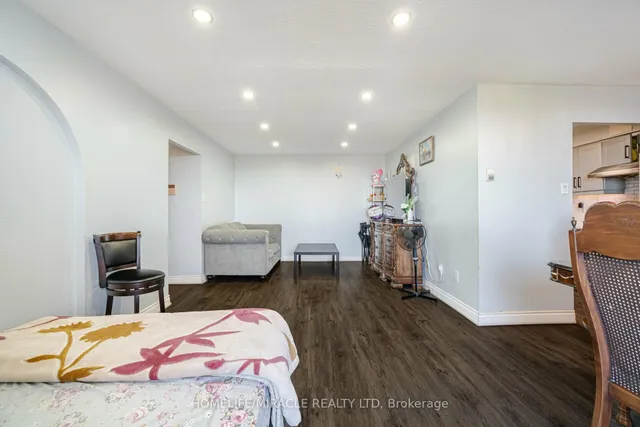 Additional property image - 3577 Derry Rd Unit 702