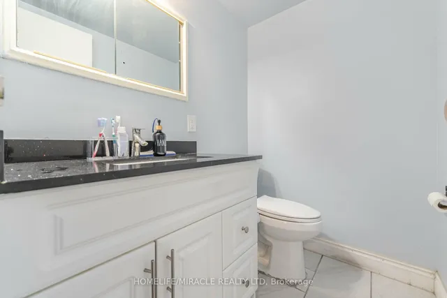 Additional property image - 3577 Derry Rd Unit 702