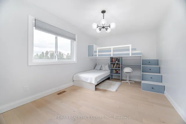 Additional property image - 1587 Dewberry Cres