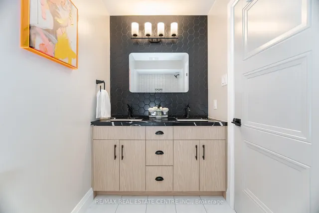 Additional property image - 1587 Dewberry Cres