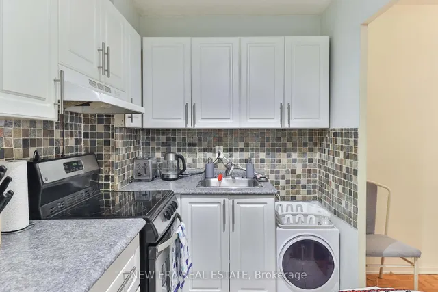 Additional property image - 3625 Lakeshore Blvd Unit 108