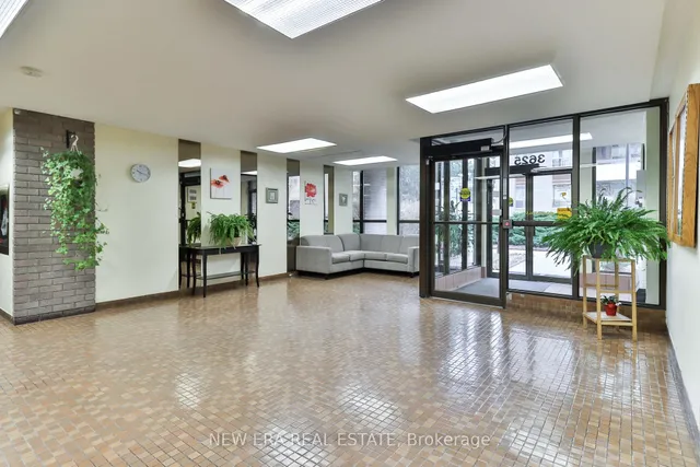 Additional property image - 3625 Lakeshore Blvd Unit 108