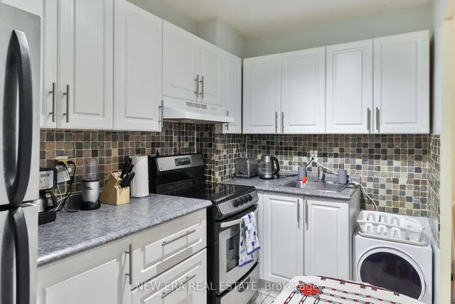 Additional property image - 3625 Lakeshore Blvd Unit 108