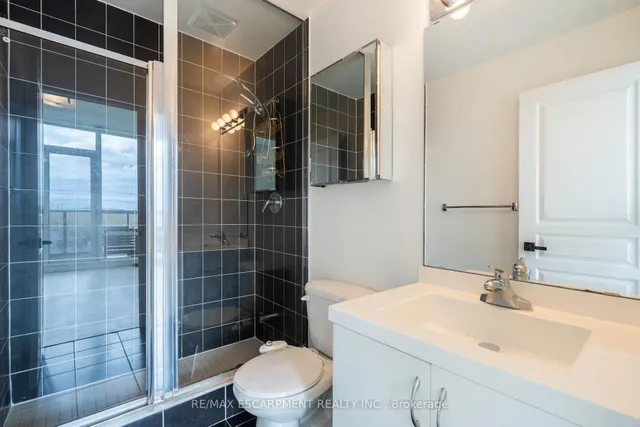 Additional property image - 2230 Lake shore Blvd Unit 303