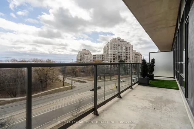 Additional property image - 2230 Lake shore Blvd Unit 303