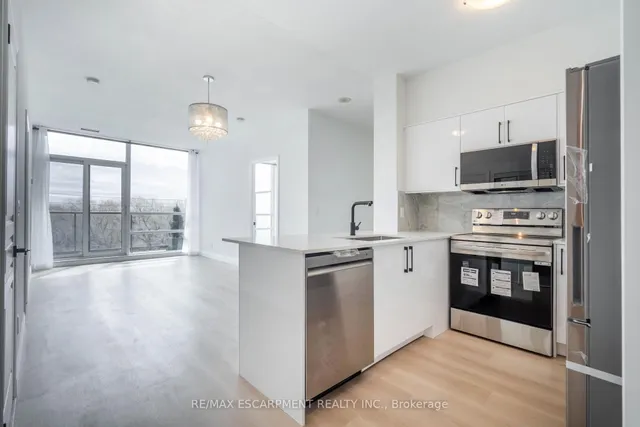 Additional property image - 2230 Lake shore Blvd Unit 303
