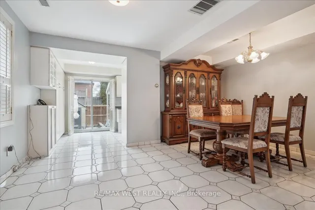 Additional property image - 496 St Johns Rd