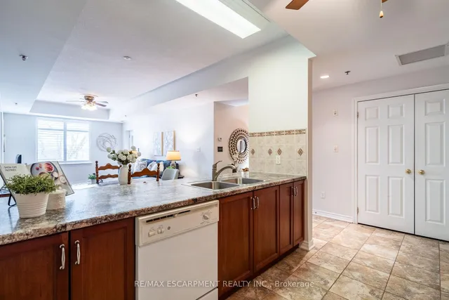 Additional property image - 391 Plains Rd Unit 301