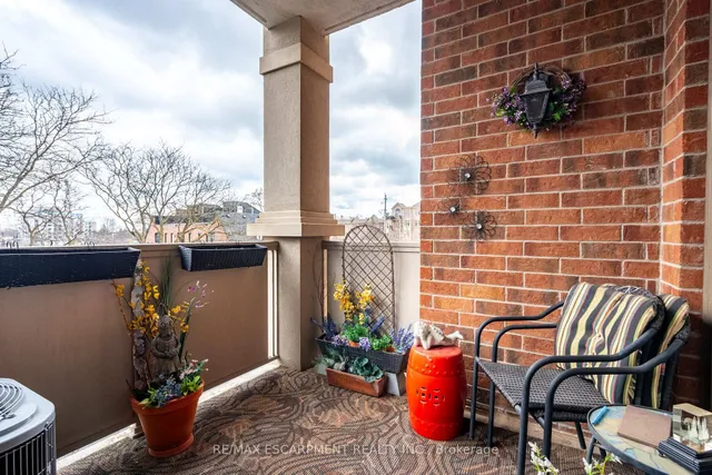 Additional property image - 391 Plains Rd Unit 301