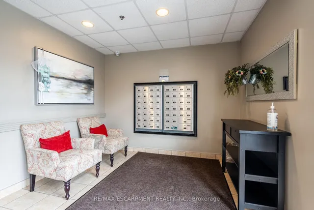 Additional property image - 391 Plains Rd Unit 301