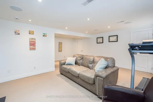 Additional property image - 55 Ashmount Cres