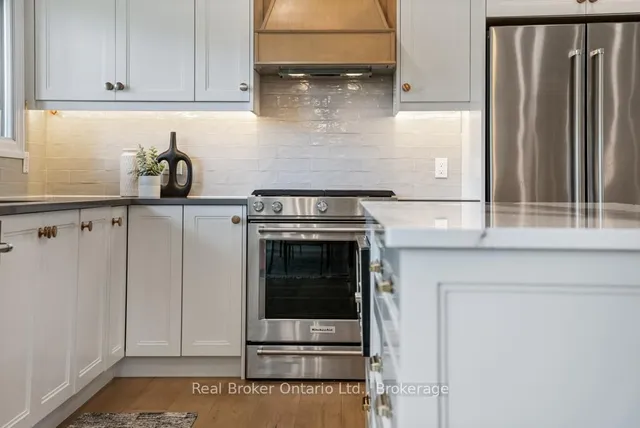 Additional property image - 307 South Crt