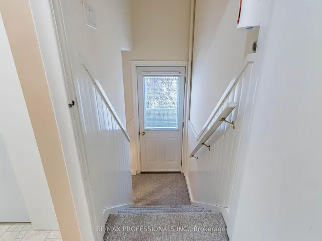 Additional image 16 of 17 Duncairn Dr